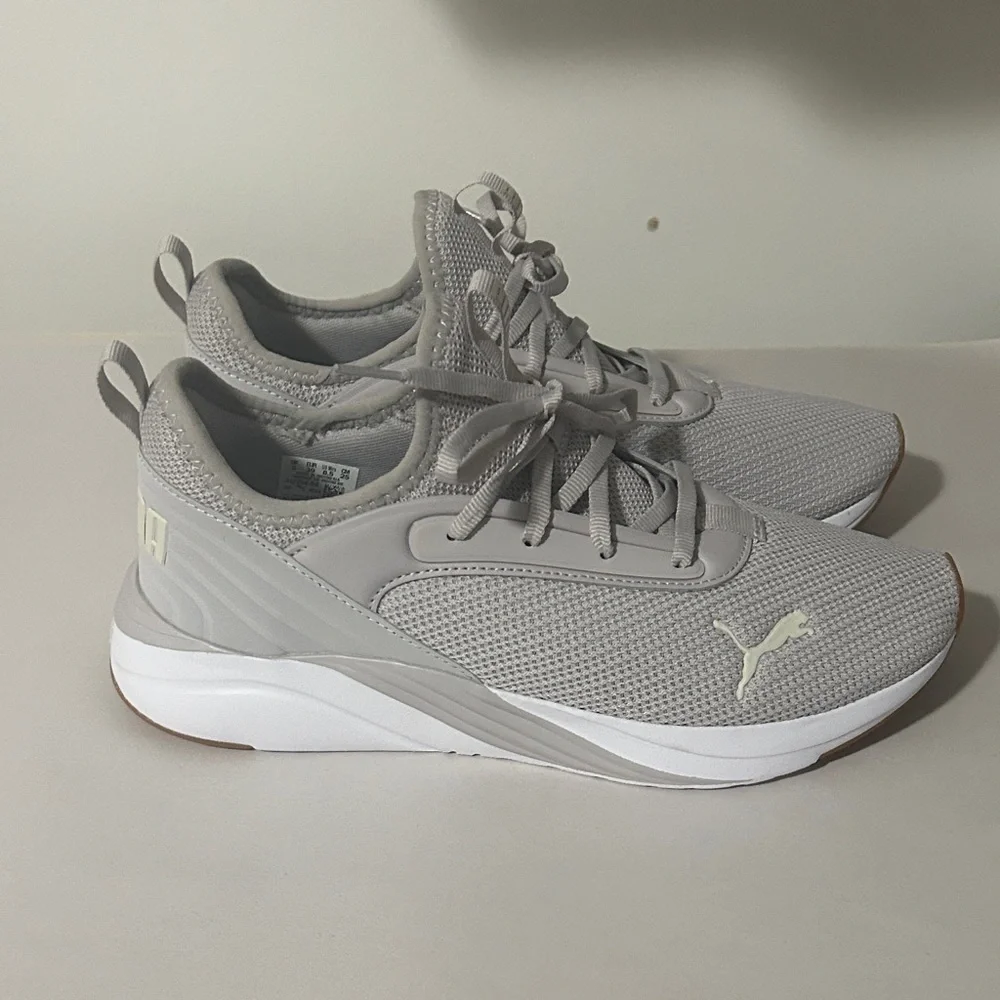 Puma Light Gray Mesh‎ Sneakers